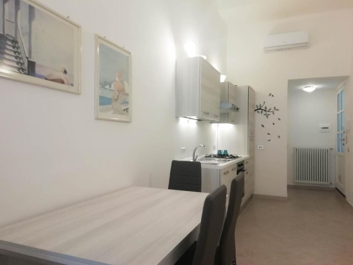 Mistrangelohome 5 - Appartamento In Pieno Centro Савона Екстер'єр фото