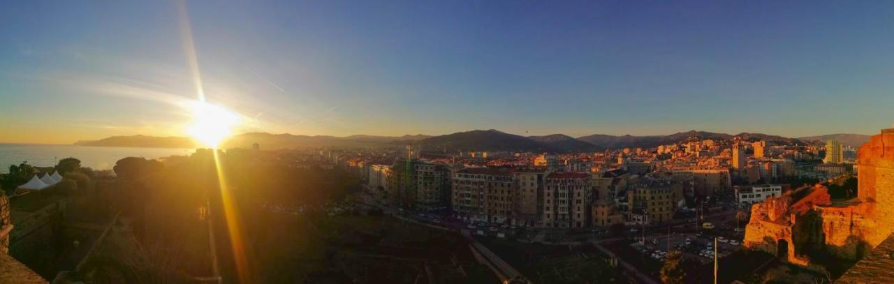 Mistrangelohome 5 - Appartamento In Pieno Centro Савона Екстер'єр фото